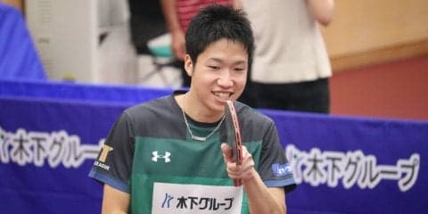 【卓球】水谷隼「1人のときに履きます…」　ファンから贈られた“半端ない”パンツ披露