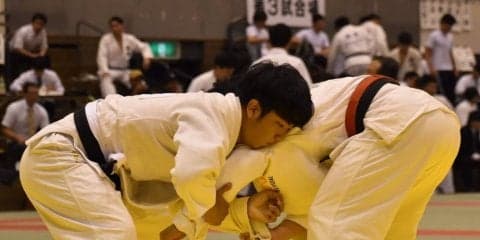 　【柔道部】　２回戦で敗退し、入れ替え戦に出場ならず