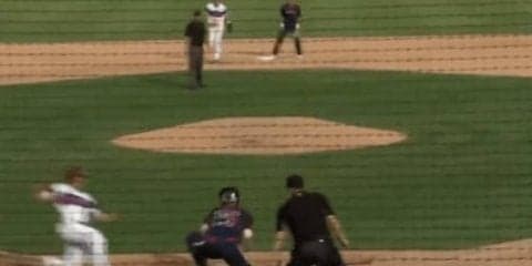 「9-2-5-6」の“ライトゴロ三重殺”!?　前代未聞のプレー動画が再生2万5000回突破