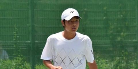 【庭球部男子】　シングルス２回戦で、片山が勝利し、３回戦進出！