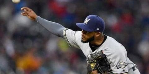 【MLB】顔面直撃逃れる「マトリックス」キャッチにファン冷や汗　「アンビリーバブル」