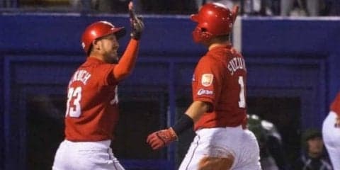 広島鈴木、先制2ラン＆同点二塁打　12連敗中のヤクルトは降雨中断後の悪夢