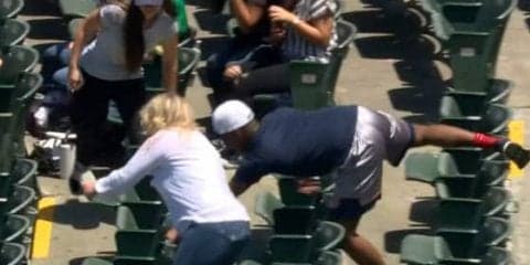 【MLB】ファウルボールが欲しくて“必死すぎる”ファンが話題「爆笑」「胸が張り裂ける」