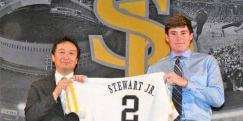 鷹の米ドラ1右腕スチュワートが入団会見「一番のお気に入りの食べ物は焼き肉」