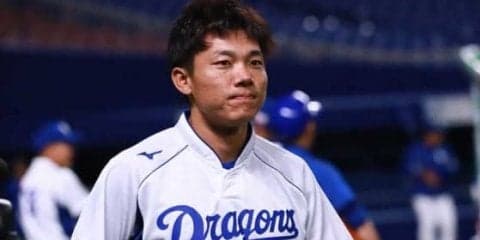 中日大島、ランニング本塁打ならず…　本塁タッチアウト、リクエストも判定覆らず