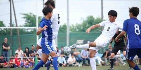 【サッカー部】　終了間際、佐藤大の２ゴールで逆転勝利！