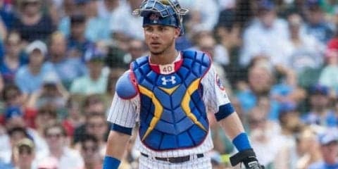 【MLB】圧巻の強肩スロー→代名詞ノールックタッチ　美しき盗塁阻止に喝采の声「最高のデュオ」