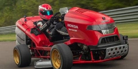 ホンダの芝刈り機、世界最速ギネス新記録…0-160km/h加速6.29秒、心臓は CBR1000RR
