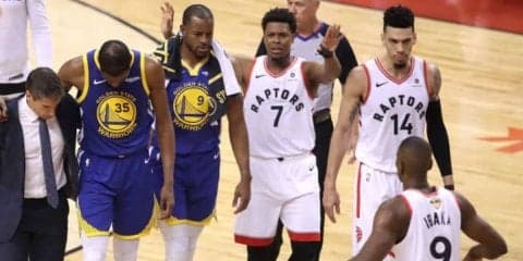 デュラント負傷後にファンをたしなめたラウリー「選手全員が兄弟のような関係」