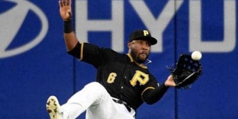 【MLB】センターからの160キロ超“剛速球補殺”に絶賛の声「素敵」「最高の肩の持ち主」