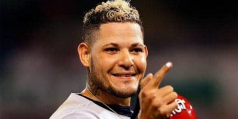 【MLB】名捕手モリーナ、“全身水色”コーデにファン驚き「どこでそれを手に入れるって？」