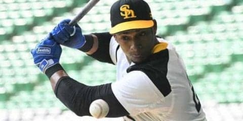 鷹グラシアル、リード広げる16号ソロ　セ・リーグ大好き、交流戦7発目