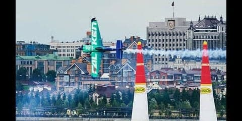 エアレース連勝の室屋義秀が読み切った「悪天候、難コースの攻略法」