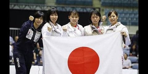 女子フルーレがアジアで優勝。ベテランフェンサーのような17歳が躍動