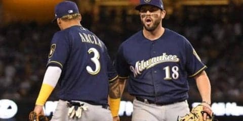 【MLB】メジャー版“アライバ”究極コンビプレーに米歓喜　「セクシー」「クレイジーだ」