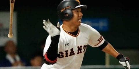 日本ハム、トレード加入の吉川は背番号「56」、宇佐見は「30」に決定