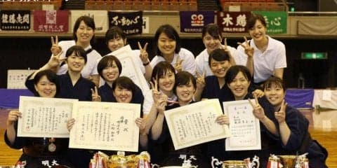 小松が同門対決制し優勝　明大勢、表彰台独占／全日本女子学生選手権