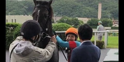 【ラジオNIKKEI賞】田辺「外枠を引けたのは良かった」ブレイキングドーンが重賞初制覇