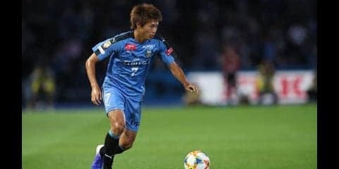 世界でもレアな存在、車屋紳太郎。左利きの右サイドバックが面白い