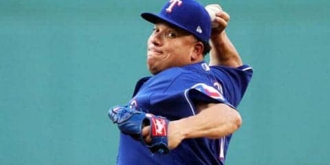 【MLB】FA46歳コロンの“可愛い”練習動画に米爆笑　「どうして真顔でいられるんだ？」