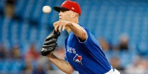 【MLB】「完全にボーク」ブルージェイズ左腕の“疑惑”の牽制球　ファンからも批判の声