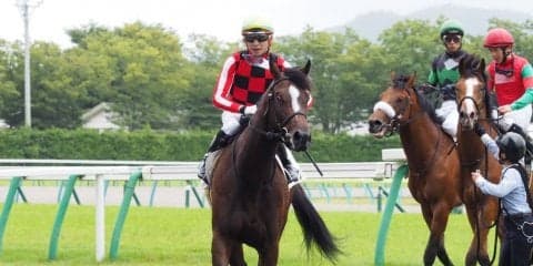 【新馬/福島5R】木幡育「2000mも大丈夫」エヴァーガーデンが快勝！