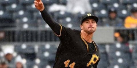 【MLB】「冗談でしょ」広大な守備範囲と驚愕の強肩　3A内野手の冗談のような超絶美技