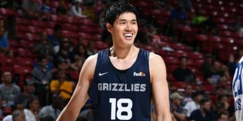 サマーリーグで主役を演じる渡邊雄太が12得点7リバウンド、4試合連続で2桁得点