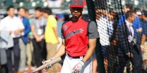 【MLB】黒ジャケから覗く肉体美…　昨季MVP男のワイルド写真にファン興奮「愛してる」