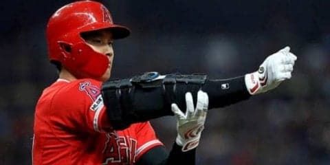 【MLB】大谷翔平、第1打席で左前打＆自己最長タイ8戦連続安打！　急逝スカッグス「45」着用し快音