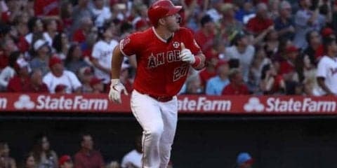 【MLB】トラウト、自身最速30号！　同僚右腕まさかの“帽子キャッチ”にファン歓喜「最高」