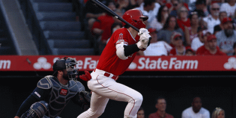 【MLB】大谷翔平、第4打席で快音　菊池雄星の前に2打席無安打も、元ハム同僚から一塁強襲安打