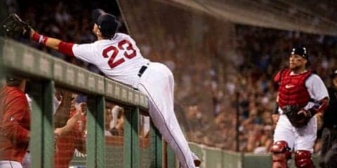 【MLB】新人王候補チャビスの勇気あるキャッチにファン称賛「クレイジーなプレー」