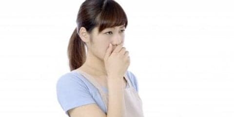 夏場は要注意！知っておきたい口臭の原因と対策