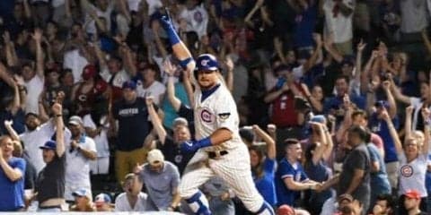 【MLB】劇的サヨナラ弾の裏で…子供から本塁打球“強奪”の男に批判殺到「出禁にすべき」