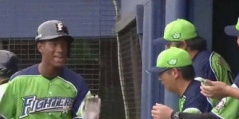 日本ハムドラ4万波、DeNA東から逆転8号3ラン！　弾丸ライナーで左翼席に突き刺す
