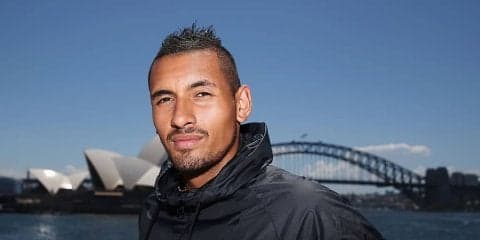 ニック・キリオス、憧れのハーレム・グローブトロッターから新しい技を教わる！？