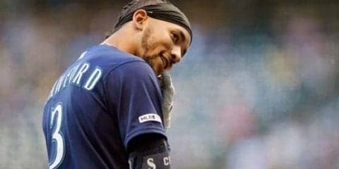 【MLB】マ軍野手のありえない超絶プレーに球団公式“壊れる”　「そうだ、つまり、どうやって…」