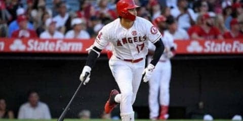 【MLB】大谷翔平、右手1本で運んだ15号ソロにファン驚愕　「クレイジーなパワー」