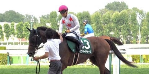 【クイーンS】川田「洋芝も合う」ミッキーチャームが得意の北海道で重賞勝ち！