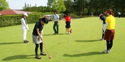 ゴルフを始めたい女性に向けた「コースデビュープログラム」開始