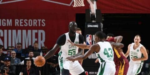 228.6cmのタッコ・フォール、エンビードとの練習で開幕ロスター入りへ前進