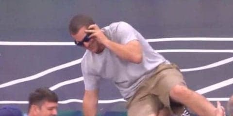 【MLB】「少し恥ずかしい」我を忘れてファウルボールを追った男性ファンに同情の声