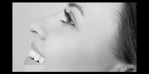 横顔美人の条件！美しいEラインを手に入れよう