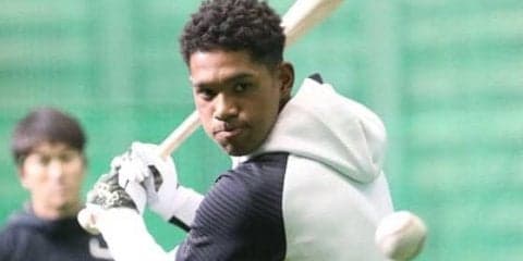 日ハムドラ4万波、バックスクリーンへ特大10号ソロ！　高卒1年目で2桁本塁打達成