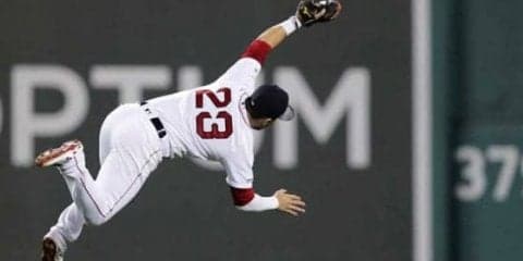 【MLB】Rソックス新人の圧巻“背走ダイブ”にファン歓喜　「ただ美しい」「なんてキャッチ」