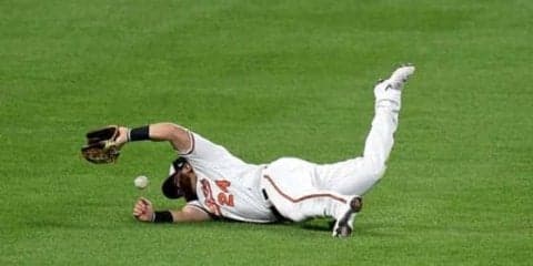 【MLB】スパイクが外野芝に引っかかり…　打球頭部直撃でIL入りの悲劇「復帰後初試合で…」