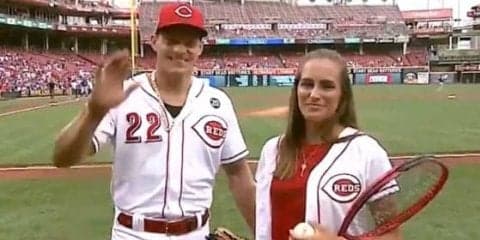 【MLB】これぞ一流の技！　金メダリストの“ラケット始球式”が米で話題　「本当に素晴らしい」