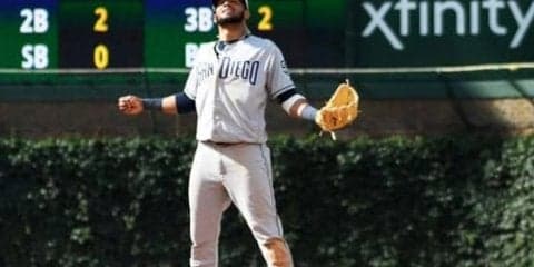 【MLB】驚異の跳躍力…安打をもぎとったパドレス新星の好守にファン歓喜「スーパーエクセレント」