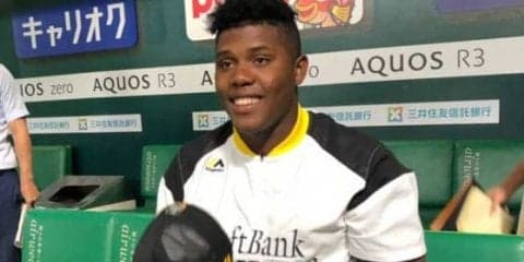 鷹、育成出身のコラスが初の1軍昇格へ　1軍に合流、デスパイネに代わって登録へ